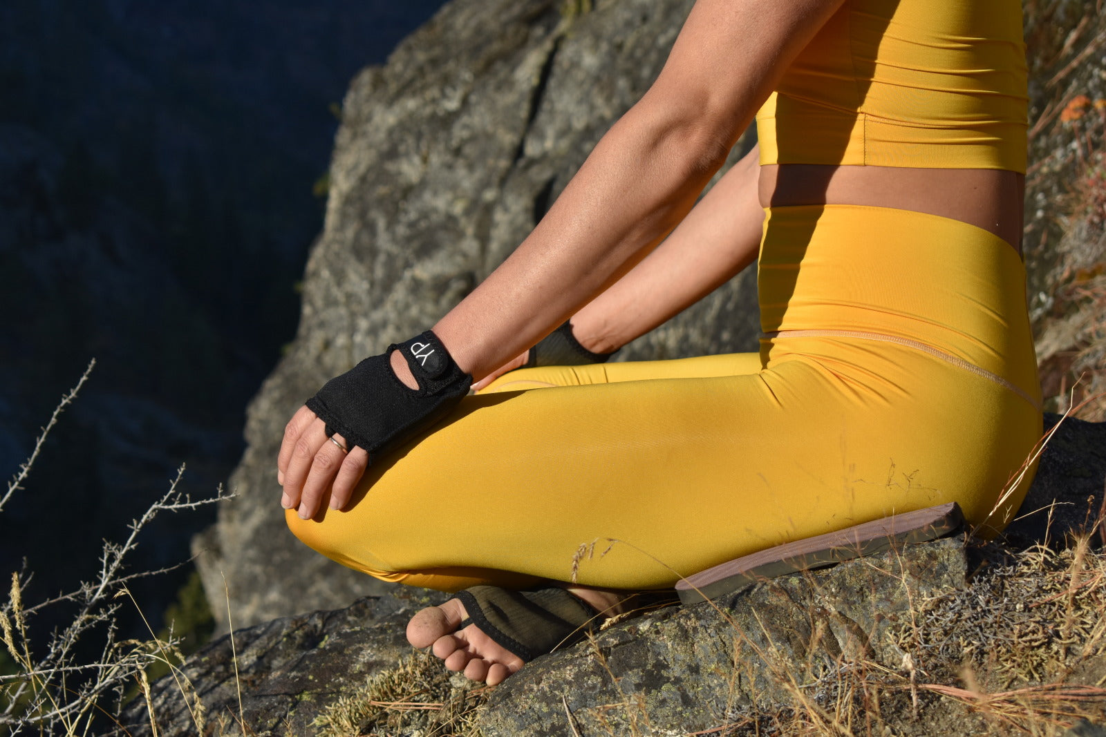Comprar YogaPaws SkinThin Non Slip Yoga Gloves and Yoga Socks for